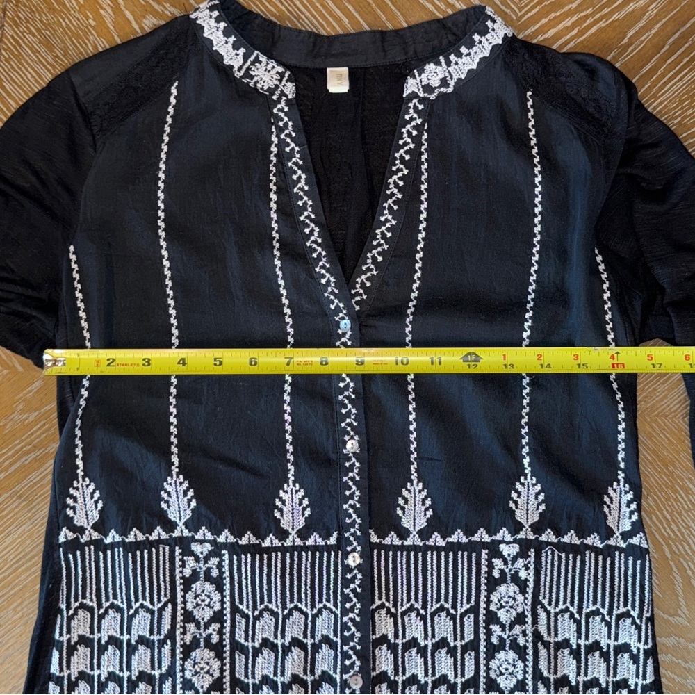 Anthropologie Tiny Black Embroidered White Bohemian Top Silk Cotton Size Medium - Picture 7 of 9